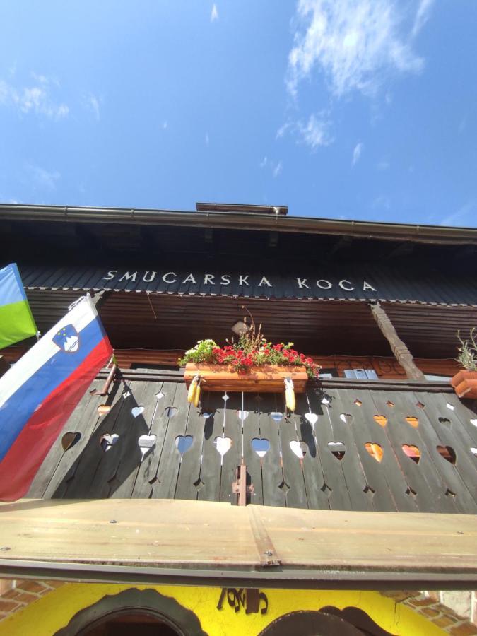Smucarska Koca Bed and Breakfast Kotlje Esterno foto